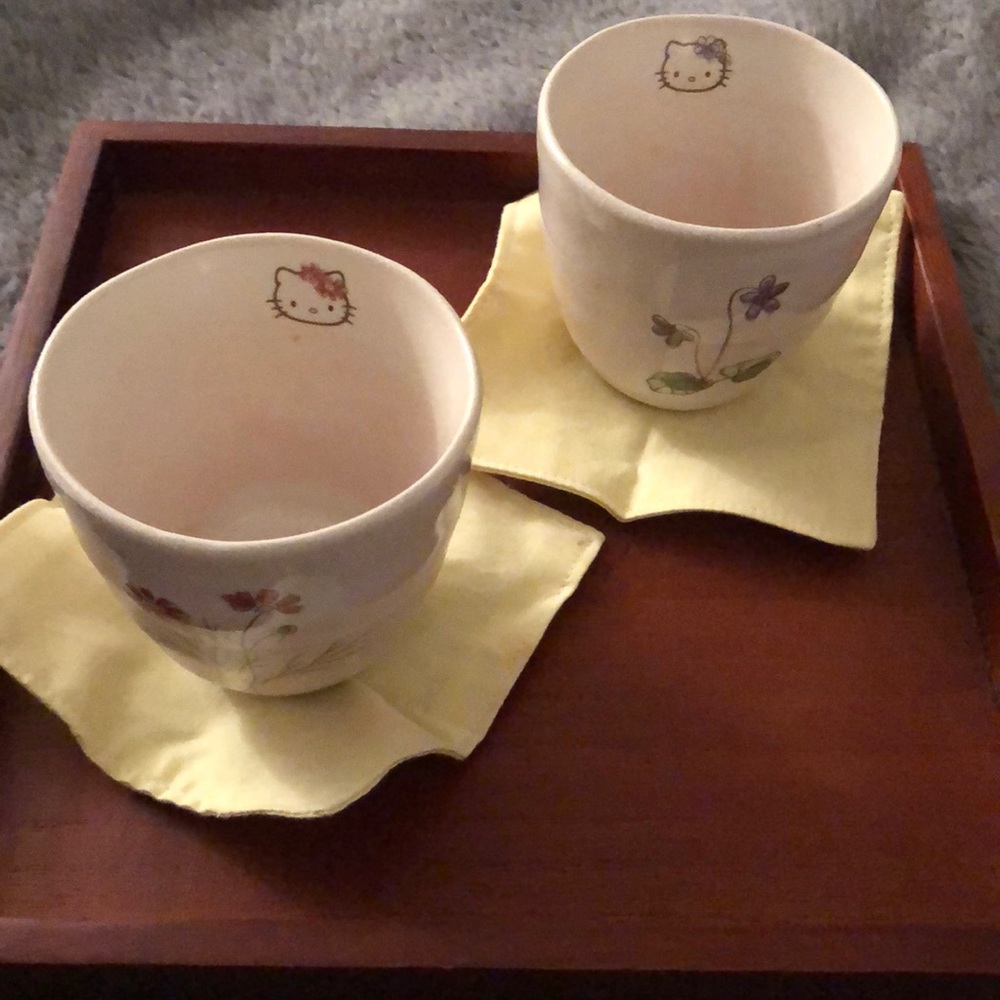 Authentic Japanese Hello Kitty Tea set - Picture 5 of 8